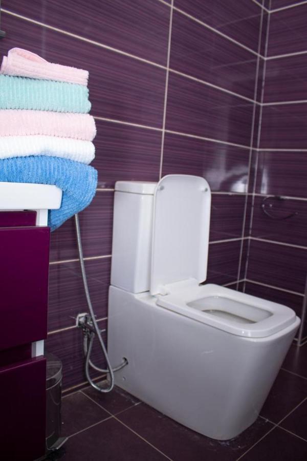 דקר Luxury Suites Chester One מראה חיצוני תמונה