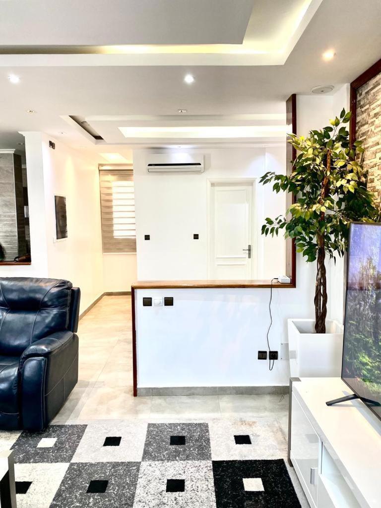 דקר Luxury Suites Chester One מראה חיצוני תמונה