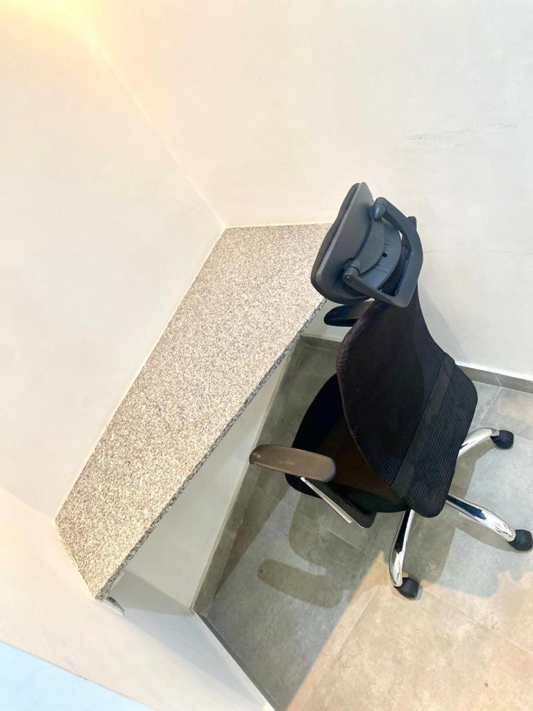 דקר Luxury Suites Chester One מראה חיצוני תמונה